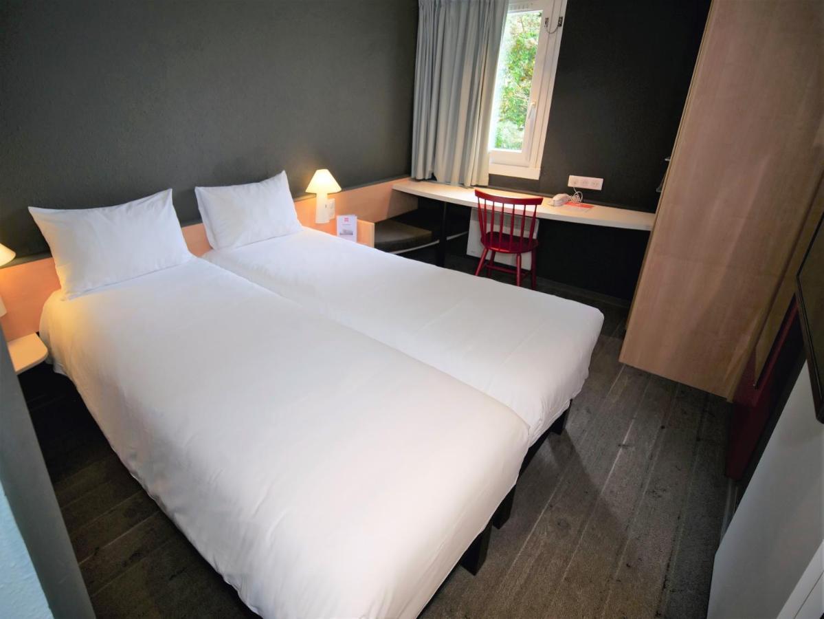 Ibis Nemours Hotel Bagian luar foto