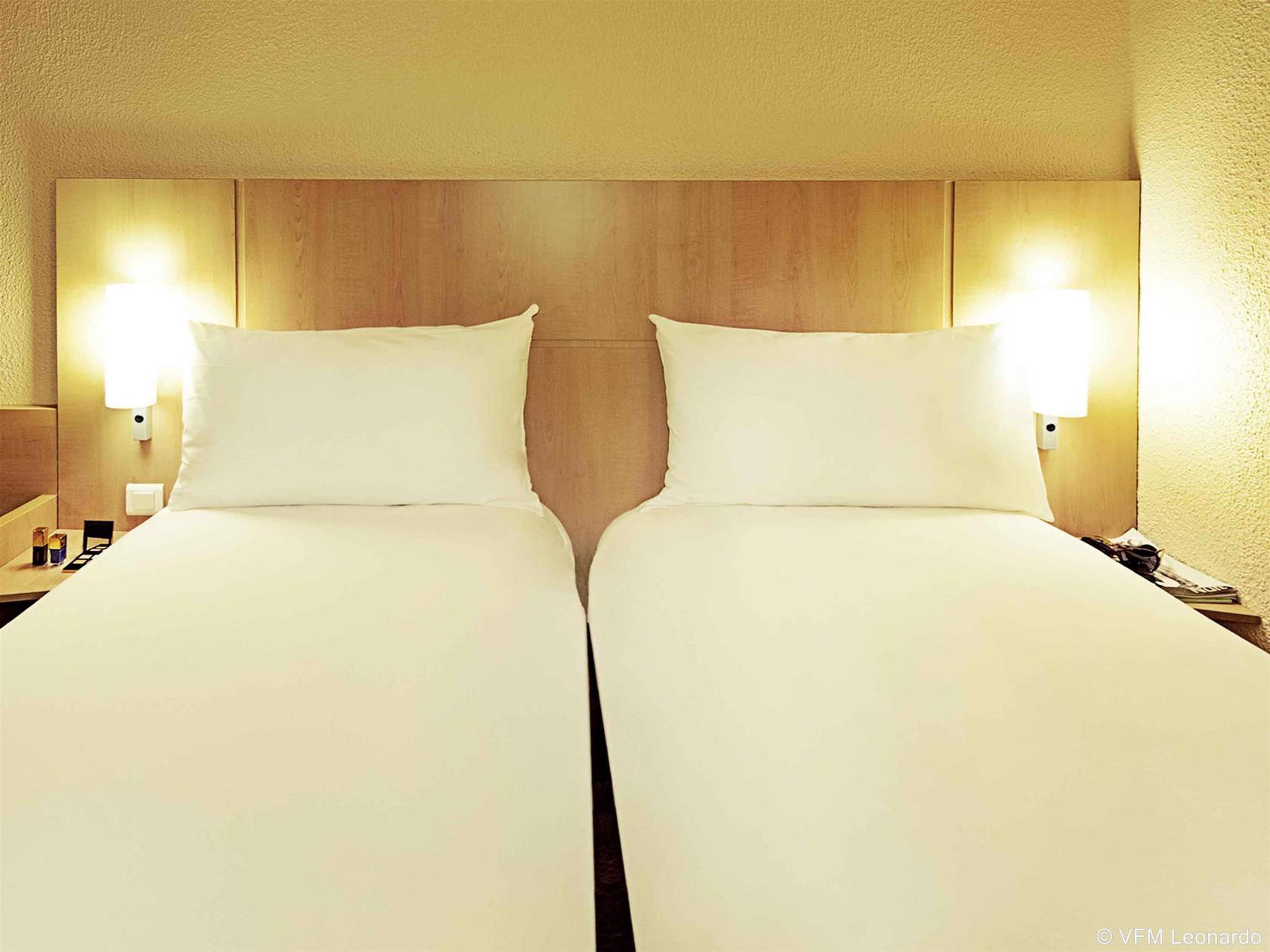 Ibis Nemours Hotel Bagian luar foto