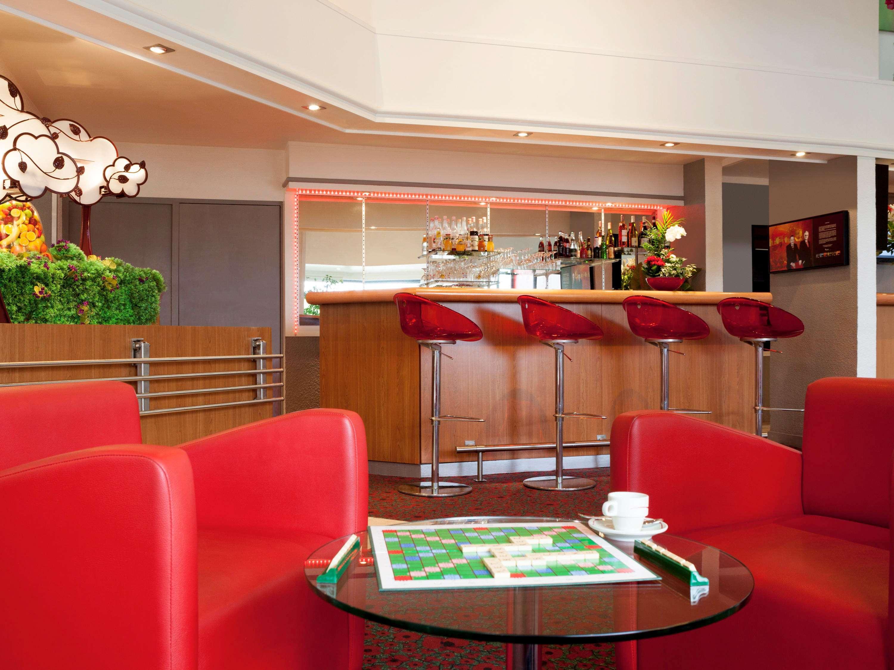 Ibis Nemours Hotel Bagian luar foto
