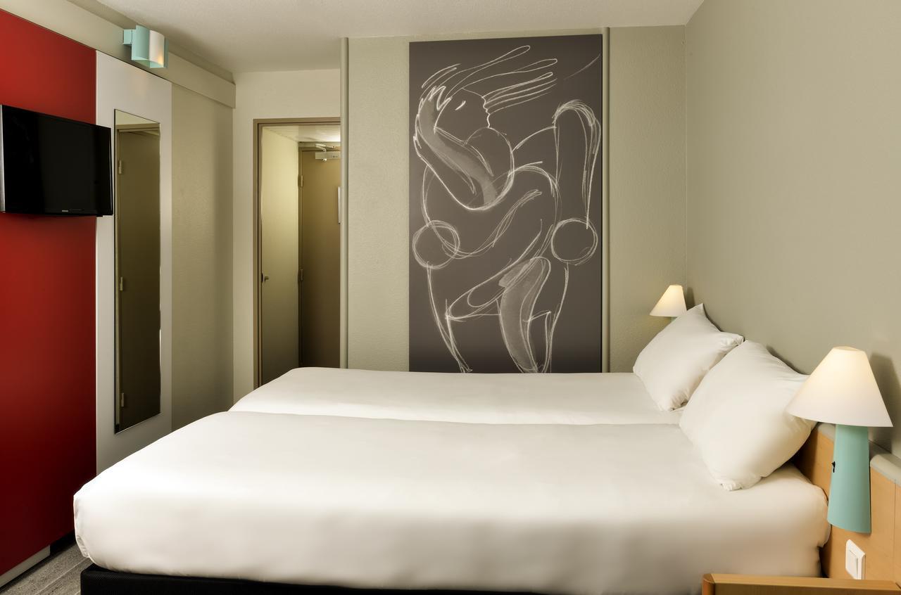 Ibis Nemours Hotel Bagian luar foto